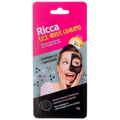 Mascara preta para limpeza pele ricca